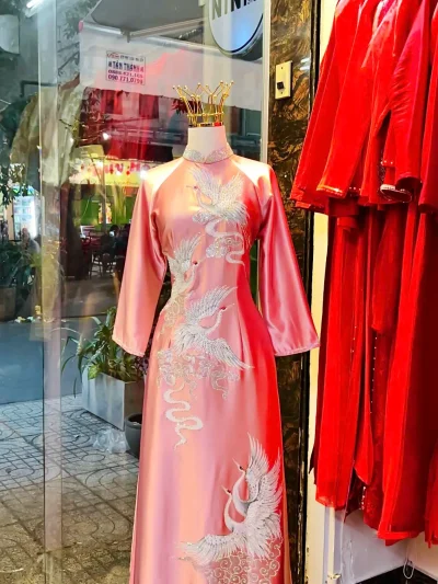 Mẫu áo dài bà sui màu hồng bigsize họa tiết chim phụng ép đá – BS176 (3X)
