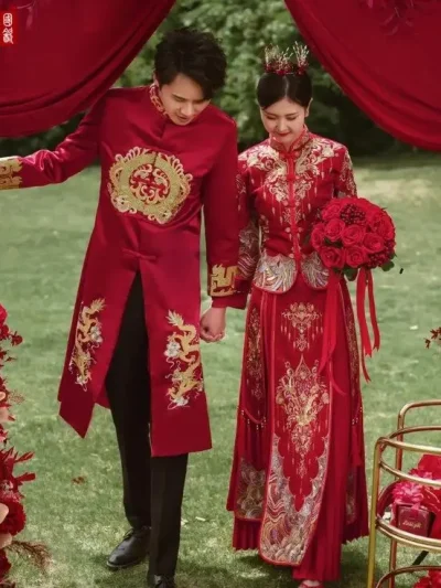 Cặp áo khỏa dâu rể cách tân phối tua kết phụng – KN31 + KNA27